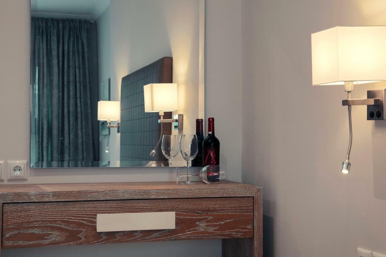 La Mer Apartments Nikiti  Ngoại thất bức ảnh