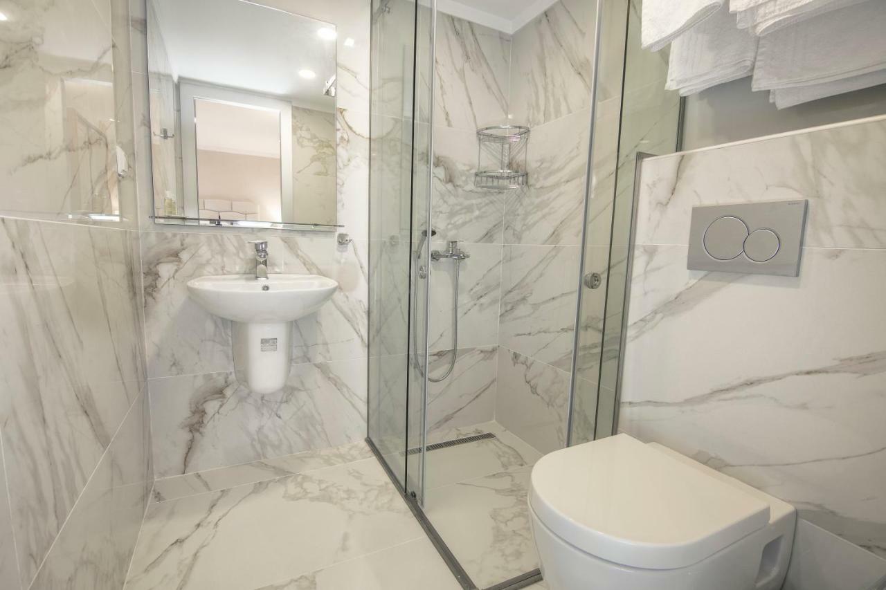 La Mer Apartments Nikiti  Ngoại thất bức ảnh