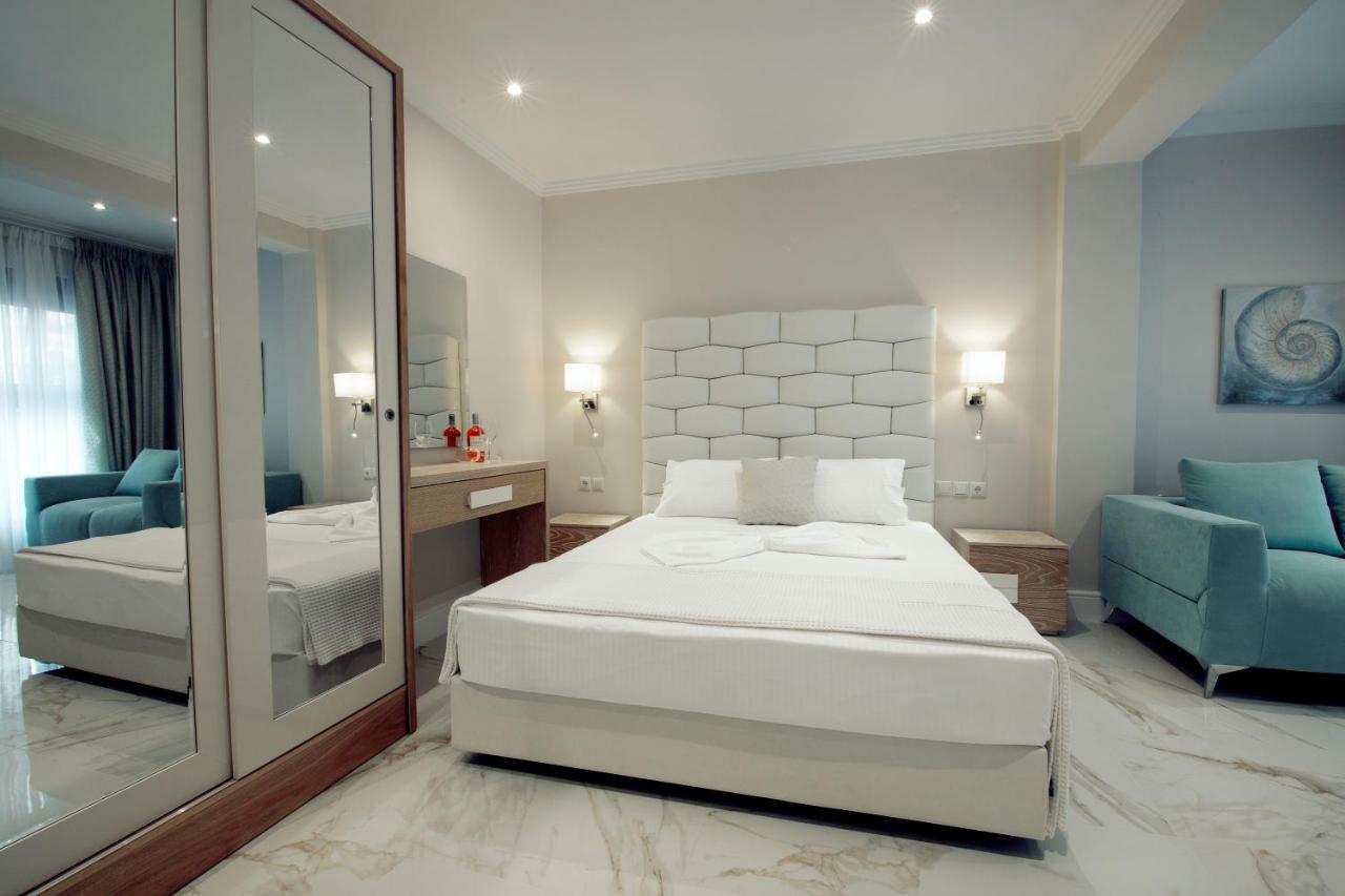 La Mer Apartments Nikiti  Ngoại thất bức ảnh