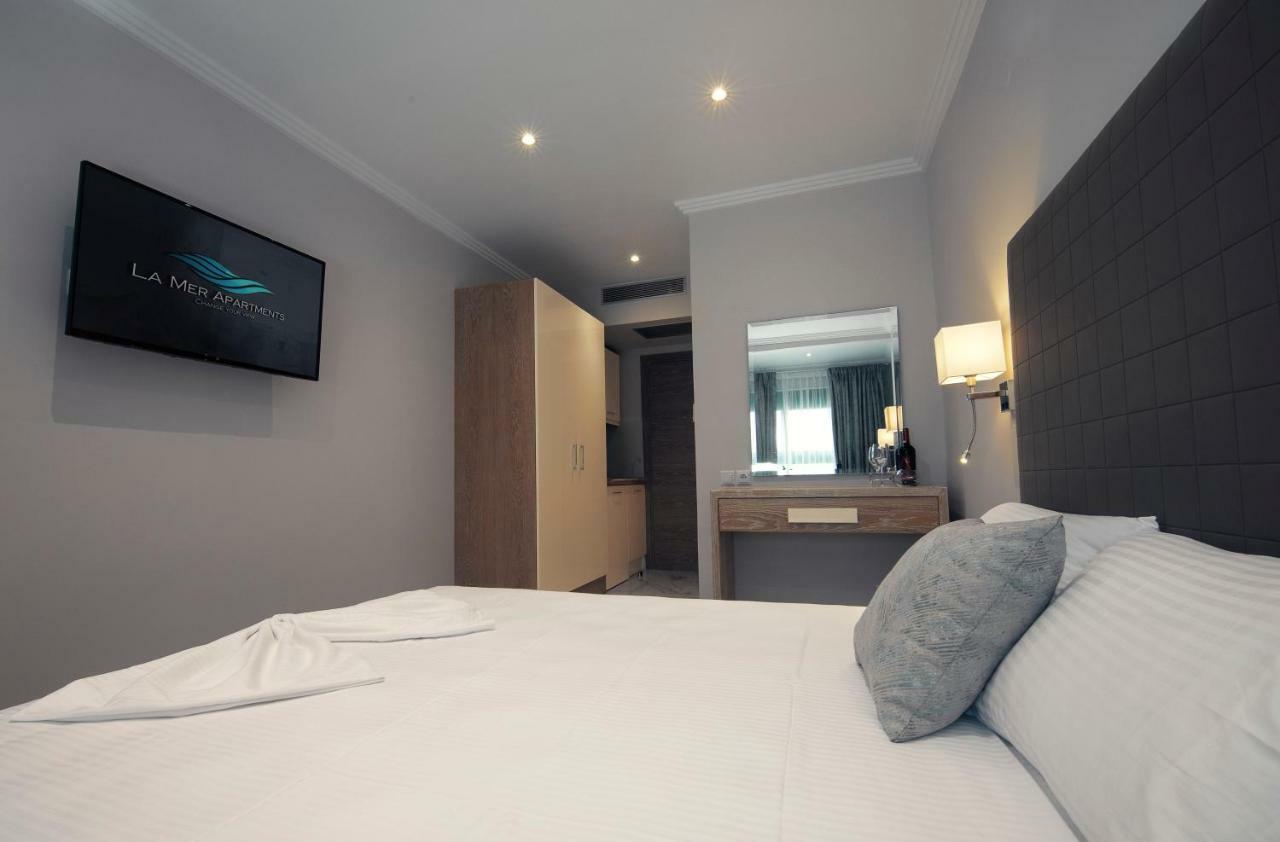 La Mer Apartments Nikiti  Ngoại thất bức ảnh